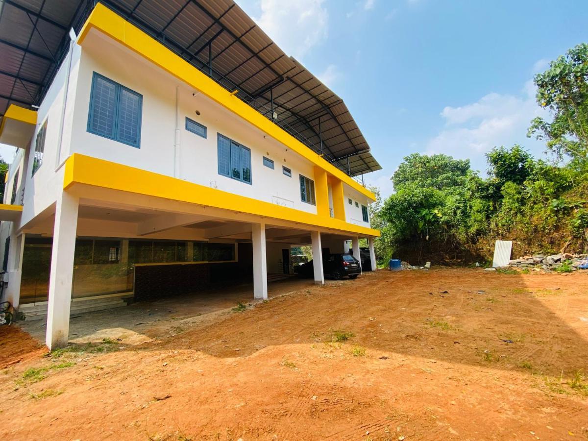Erumely Central Homes Mundakāyam Extérieur photo